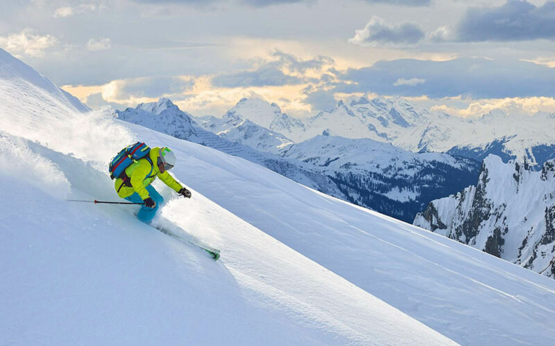 Snowy-Lech-heads-the-Arlberg