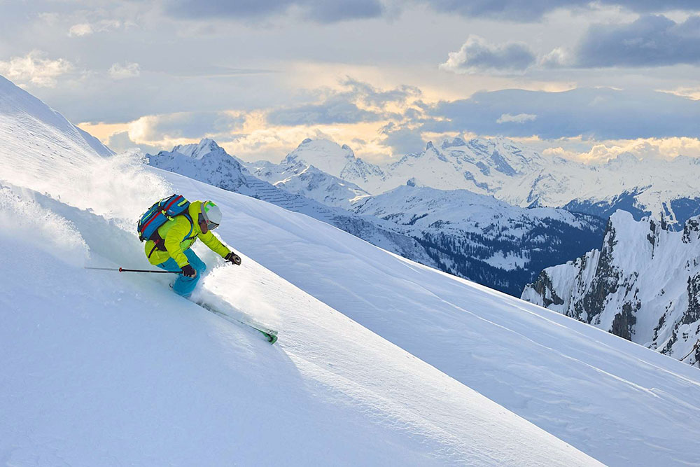 Snowy-Lech-heads-the-Arlberg